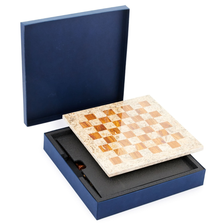 Шахматы каменные "Грация" яшма и ракушечник 30 купить в Казани