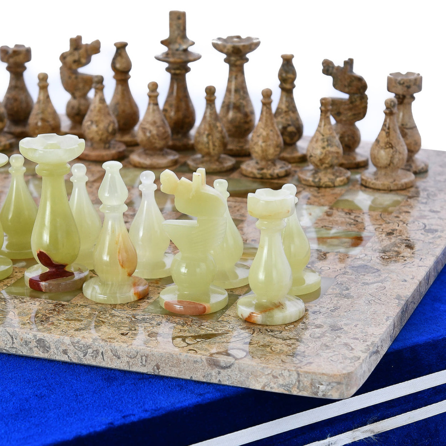 Шахматы каменные "Триада" оникс и ракушечник 40 купить в Казани