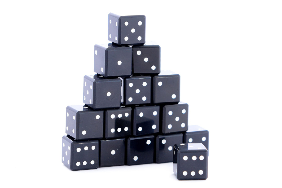 Кости игральные из черного обсидиана, 10 мм (2 шт), Harutyunyan купить в Казани